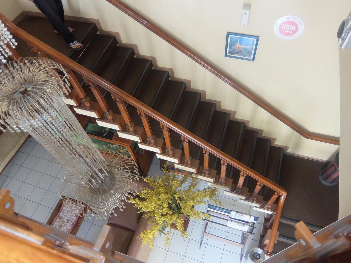 Vidi 1 Hotel Jogjakarta Kejayan Exterior photo