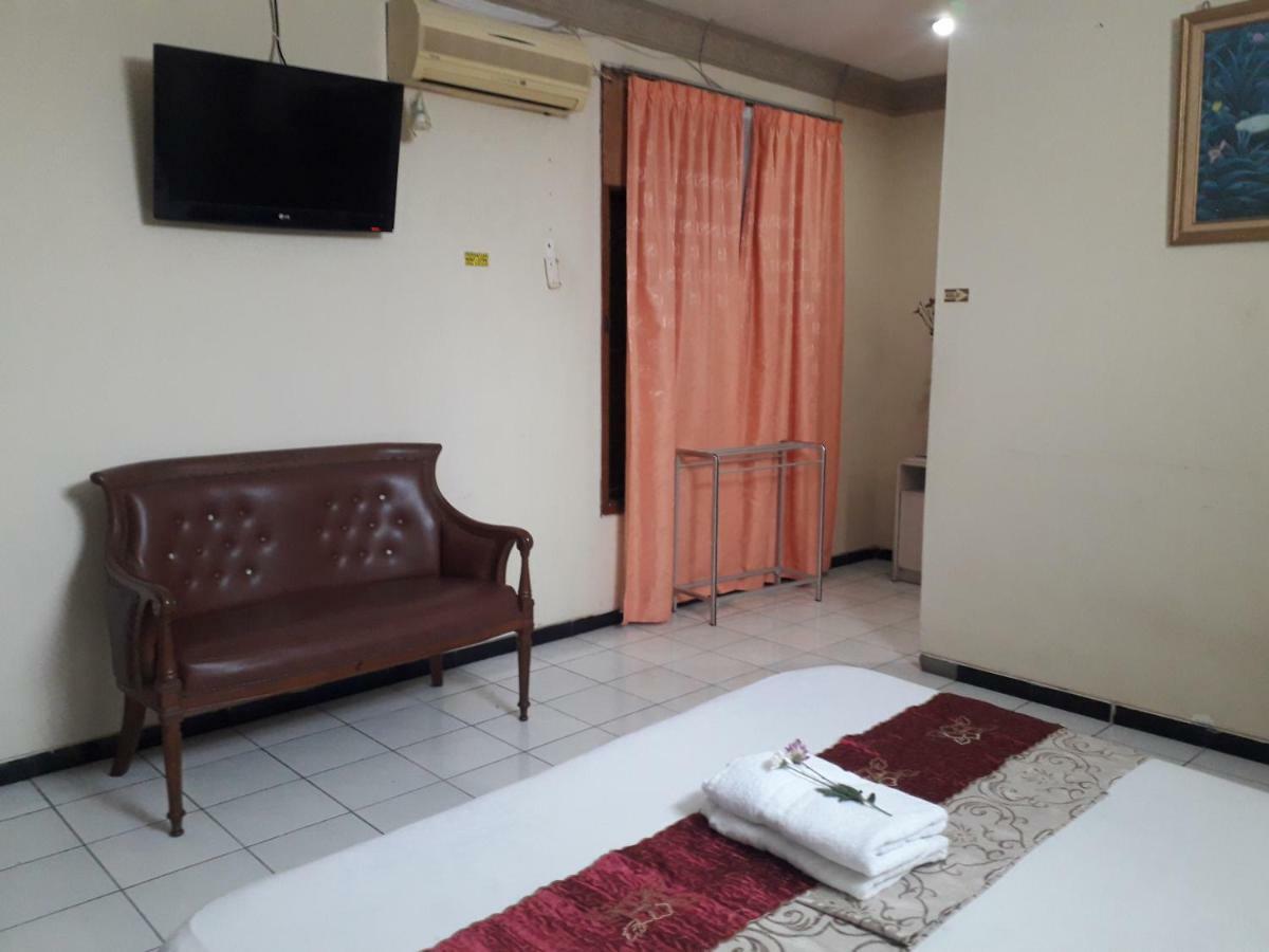 Vidi 1 Hotel Jogjakarta Kejayan Exterior photo